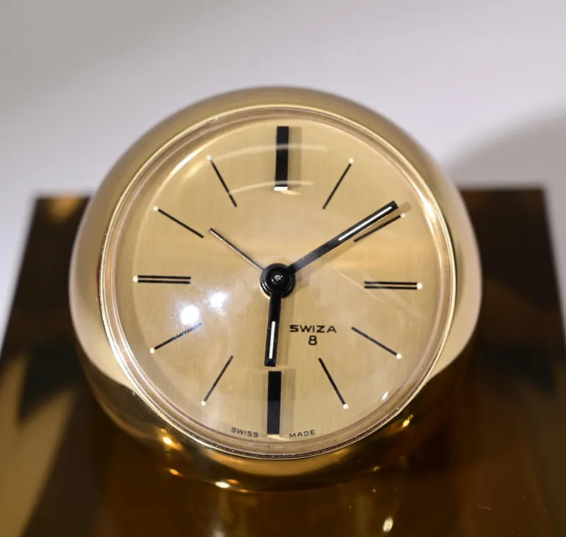 Pamono 8 Day Gilt Sphere Clock with Smoked Acrylic Glass Base in Box from Swiza, 1970s> Clocks
