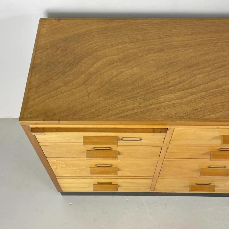 Pamono 16 Drawer Oak Shop Counter, 1950s> Worktables & Workbenches