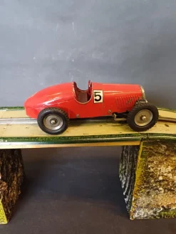 Pamono 13301 G/3 Race Track with Red No. 5 Racing Car from Märklin, 1930s><noscript><img width=