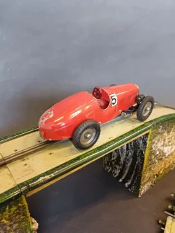 Pamono 13301 G/3 Race Track with Red No. 5 Racing Car from Märklin, 1930s><noscript><img width=