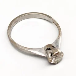 Sale Pamono 18 Karat Gold Solitaire Ring with Diamond