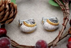 Sale Pamono 18 Karat White Gold Earrings with Brilliant-Cut Diamonds and Yellow 18 Karat Gold Corded Strips, Set of 2