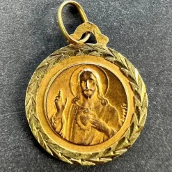 Online Pamono 18 Karat Yellow Gold Notre Dame de Mont Carmel Sacred Heart Medal Pendant by E. Dropsy, 1890s