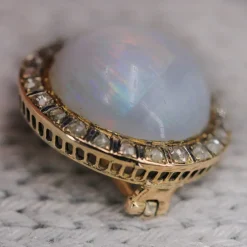 Pamono 18 Karat Yellow Gold Round Brooch with Opal, Diamonds & Enamel, 1930s><noscript><img width=