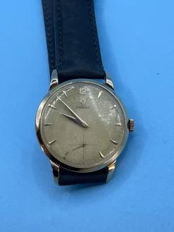 Pamono 18 Kt Gold Omega Hand-Wound Watch, 1960s> Watches