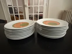 Pamono 17 Plates and Two Dishes in Bareuther Porcelain, 1970s, Set of 19><noscript><img width=