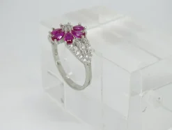Outlet Pamono 925 Sterling Silver Flower Ring with Ruby ​​Root and Zircons, Italy, 21st Century