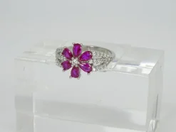 Outlet Pamono 925 Sterling Silver Flower Ring with Ruby ​​Root and Zircons, Italy, 21st Century