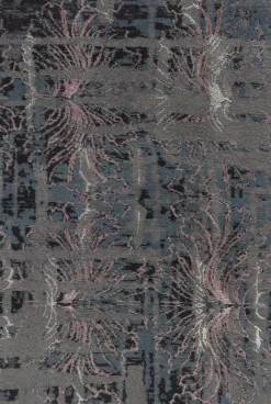 Hot Pamono Abstract Rug with Subdued Pink Floral Patterns from R&K Principal Jahanshah Nazmiyal