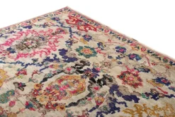 Best Pamono Agra Floral Rug from R&K Principal Jahanshah Nazmiyal
