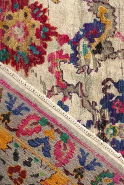 Best Pamono Agra Floral Rug from R&K Principal Jahanshah Nazmiyal