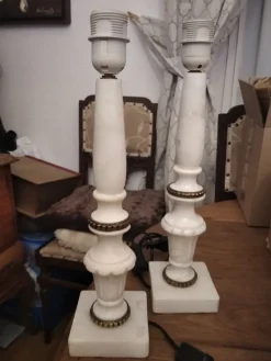 Pamono Alabaster Marble Column Lamps with Brass Ornaments, 1930s, Set of 2><noscript><img width=