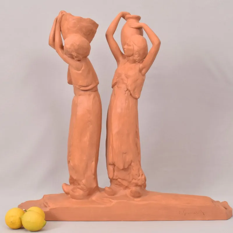 Clearance Pamono Amedeo Gennarelli, Art Deco Sculpture of Two Young Women with Amphora, 20th Century, Terracotta