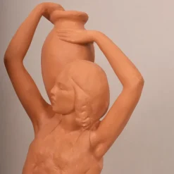 Clearance Pamono Amedeo Gennarelli, Art Deco Sculpture of Two Young Women with Amphora, 20th Century, Terracotta