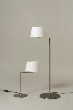 Pamono American Floor Lamp by Miguel Dear><noscript><img width=