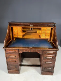 Pamono American Oak Roll-Top Desk, Czechoslovakia, 1930s><noscript><img width=