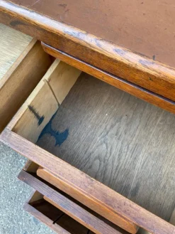 Pamono American Office Desk in Oak, 1950s><noscript><img width=