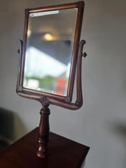 Pamono American Victorian Gentleman's Shaving Vanity Mirror with Stand in Mahogany, 1909><noscript><img width=