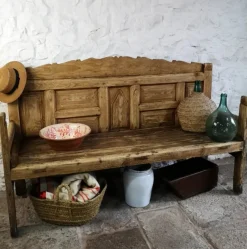 Hot Pamono Anitque Spanish Chestnut Settle Bench, 1880