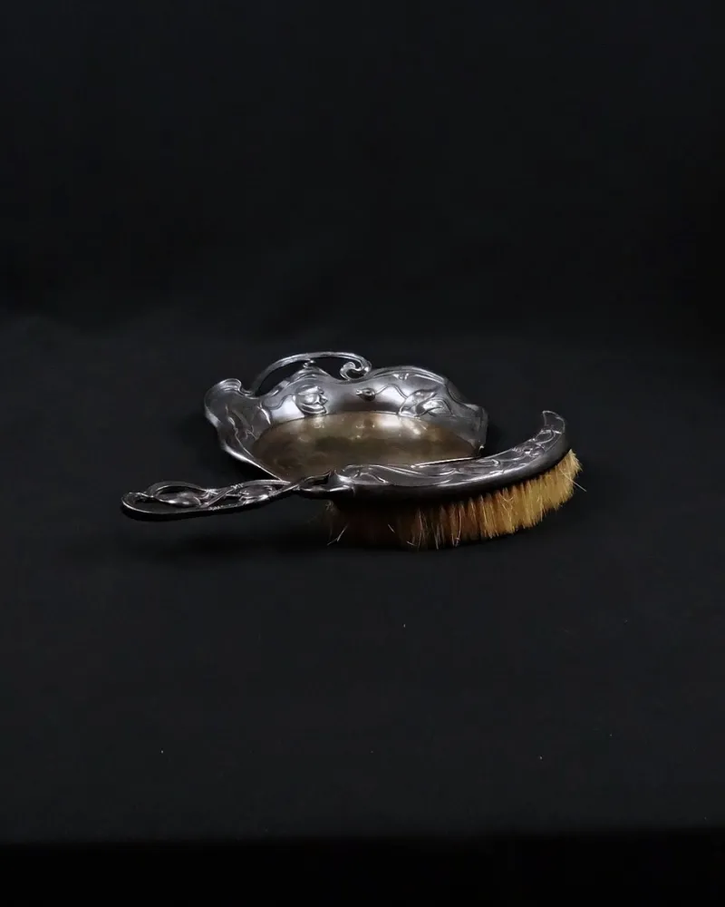Pamono Antique Art Nouveau Crumb Catcher with Silver Metal Brush, 1890s> Dinnerware Accessories