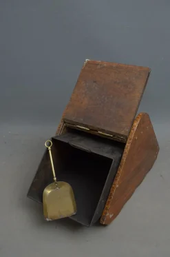 Pamono Antique Arts and Crafts Coal Scuttle><noscript><img width=