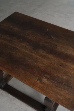 Hot Pamono Antique Baroque Accent Table in Oak, 1890s
