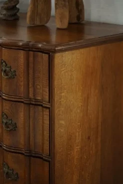 Pamono Antique Baroque Oak Chest of Drawers with Cabriole Legs, Late 18th Century><noscript><img width=
