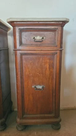 Pamono Antique Bedside Tables, 1890s, Set of 2><noscript><img width=