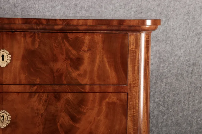 Pamono Antique Biedermeier Chest of Drawers in Mahogany, 1830> Dressers, Commodes & Chests