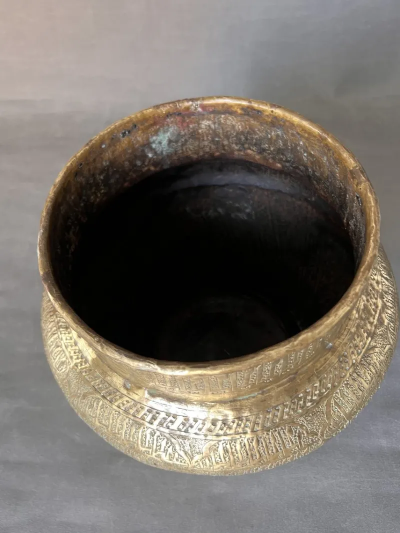 Pamono Antique Brass Planter with Animal Motifs> Planters And Jardiniere