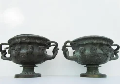 Pamono Antique Bronze Warwick Albani Planters from CD, Set of 2> Planters And Jardiniere