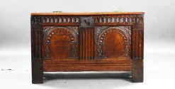 New Pamono Antique Carved Oak Coffer, 1700s