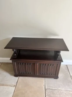 Hot Pamono Antique Carved Oak Monks Bench, 1920s