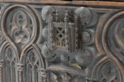 New Pamono Antique Carved Trunk, 1800s
