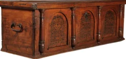 Online Pamono Antique Chest in Fir, 1680