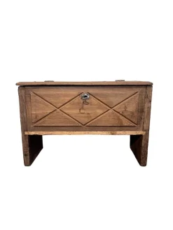 Pamono Antique Chestnut Chest, 1800s> Benches