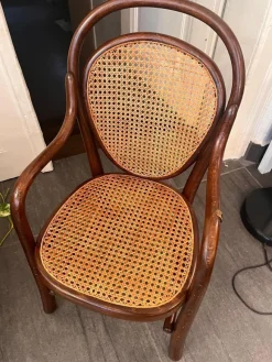 Online Pamono Antique Children's Chair from Thonet, 1890s