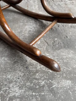 Online Pamono Antique Children's Rocking Chair in Bentwood, 1890s