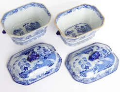 Outlet Pamono Antique Chinese Blue and White Tureens from Patent Ironstone, Set of 2