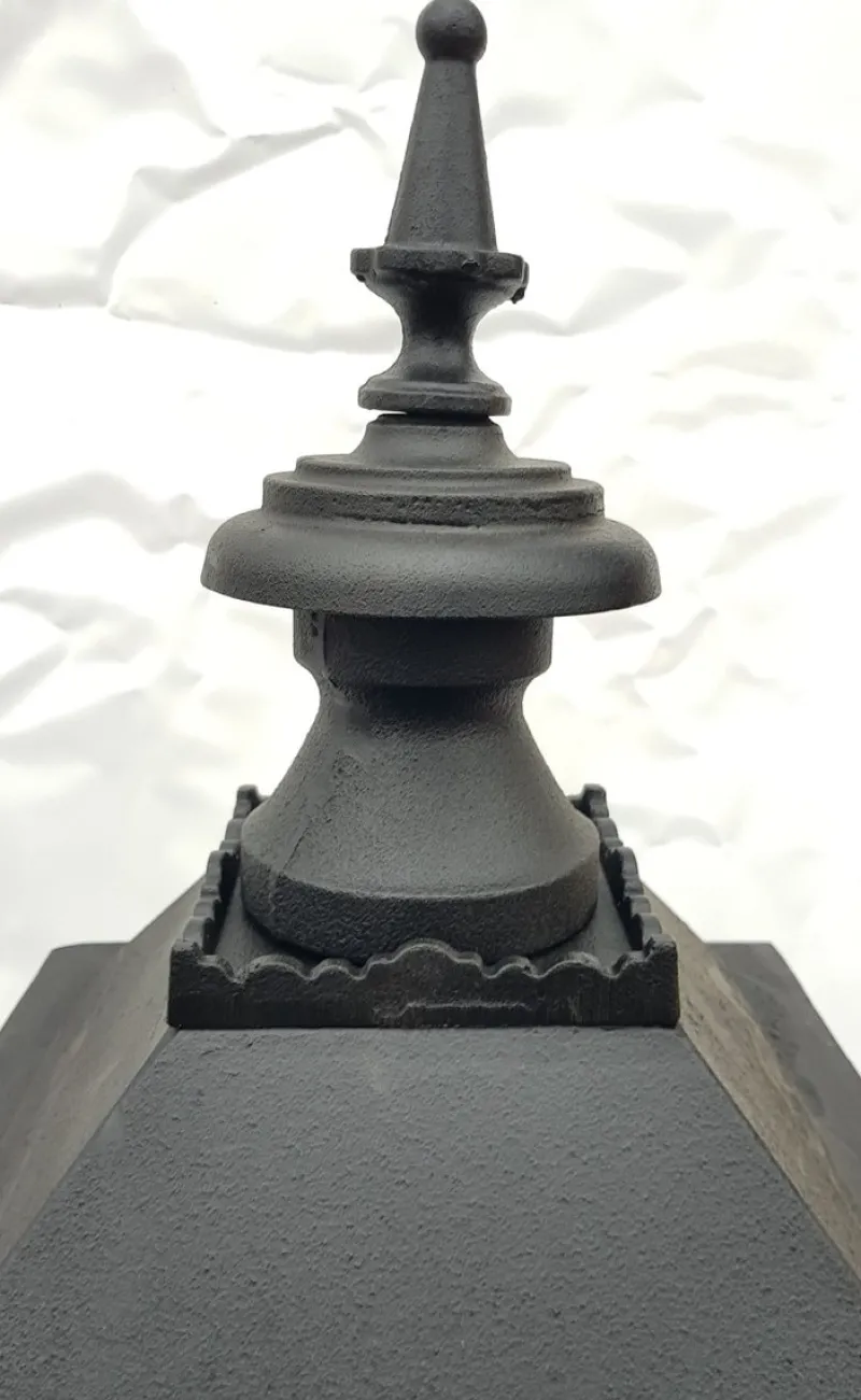 Pamono Antique Classic Victorian Cast Iron Pillar Lamp Lantern on Base Outdoor Lamp> Garden Lighting