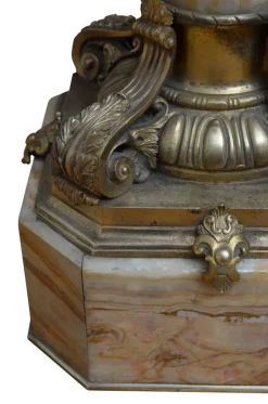 Pamono Antique Column in Marble, 1870><noscript><img width=