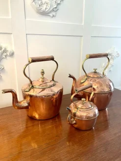 Pamono Antique Copper Kettle Collection, Set of 3> Coffee & Tea Service