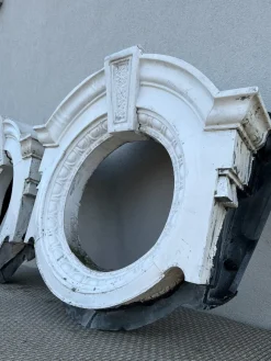 Pamono Antique Dutch Architectural Bulls Eyes in Painted Zinc, Set of 2><noscript><img width=