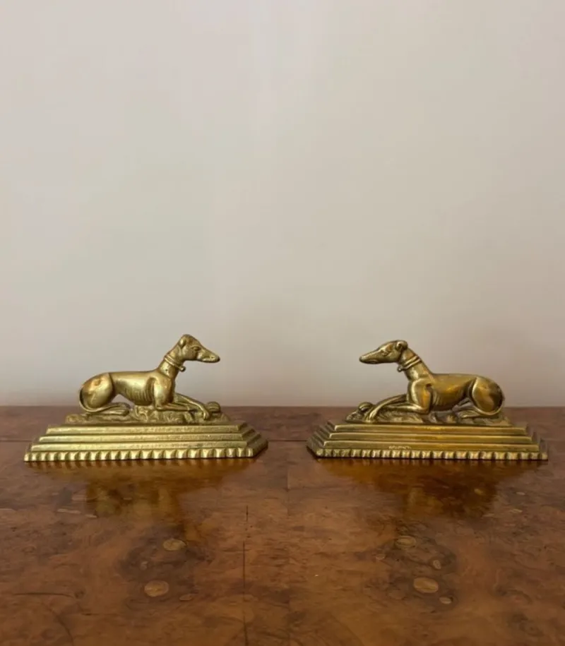 Pamono Antique Edwardian Brass Greyhound Fire Dogs, 1900, Set of 2> Fireplaces And Mantels