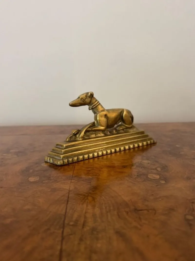 Pamono Antique Edwardian Brass Greyhound Fire Dogs, 1900, Set of 2> Fireplaces And Mantels
