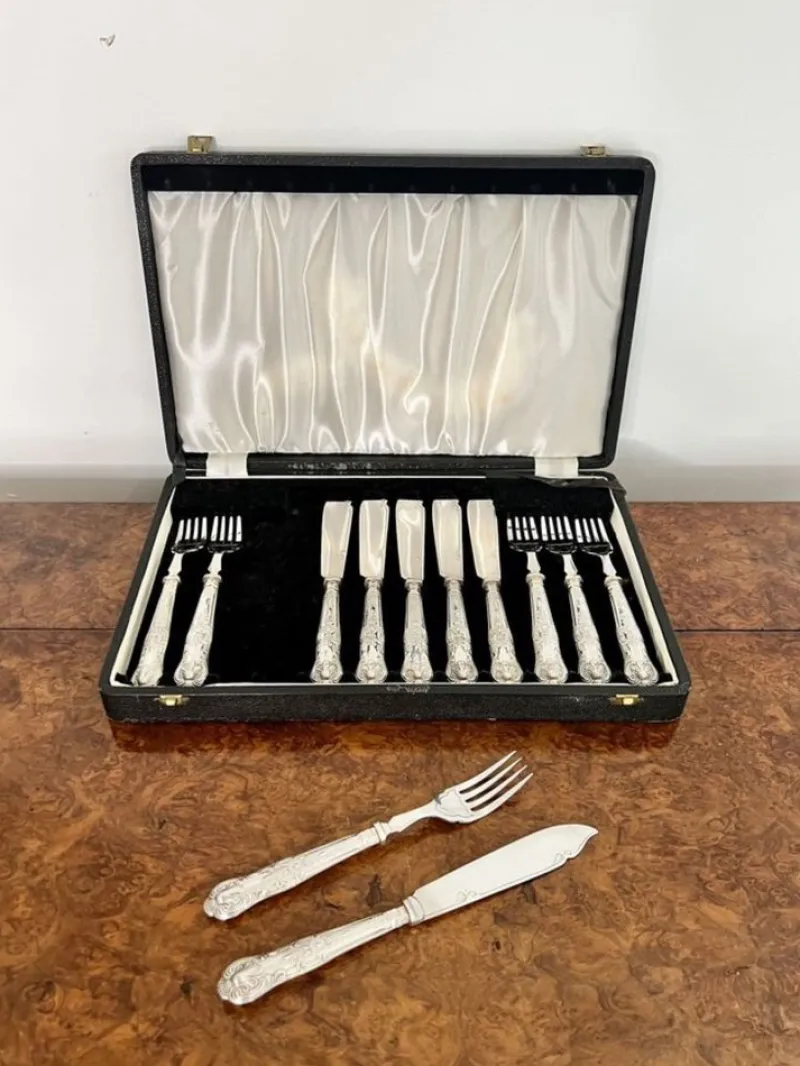 Pamono Antique Edwardian Cutlery Set in Original Box, 1910, Set of 12> Cutlery & Serving Utensils