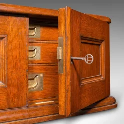 Outlet Pamono Antique Edwardian English Cutlery Canteen in Oak from Walker & Hall, 1910, Set of 103