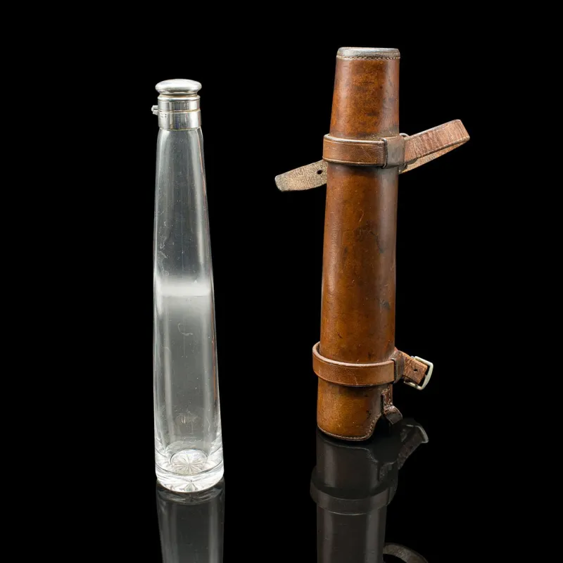 Pamono Antique Edwardian English Glass Explorers Saddle Flask and Leather Case, 1910s, Set of 2> Bottles, Carafes & Jugs