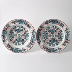 Pamono Antique English Ceramic Plates from Wedgwood, Set of 2><noscript><img width=