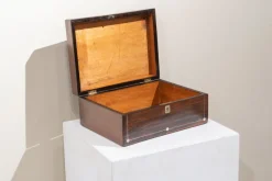 Pamono Antique English Tabletop Safe with Key, 1800s><noscript><img width=